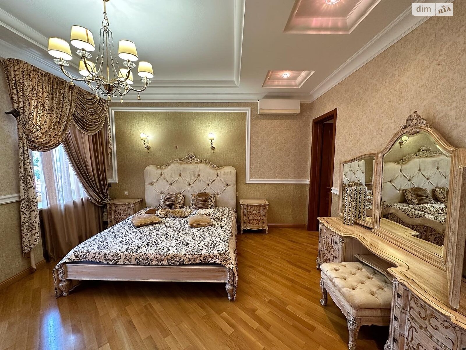 двухэтажный дом с балконом, 500 кв. м, кирпич. Продажа в Одессе район Большой Фонтан фото 1