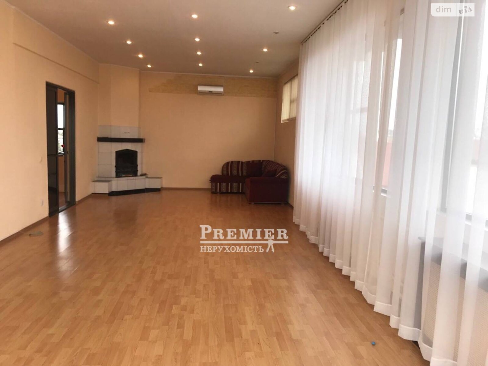 трехэтажный дом, 282 кв. м, кирпич. Продажа в Одессе район Большой Фонтан фото 1 трехэтажный дом, 282 кв. м, кирпич. Продажа в Одессе район Большой Фонтан фото 1