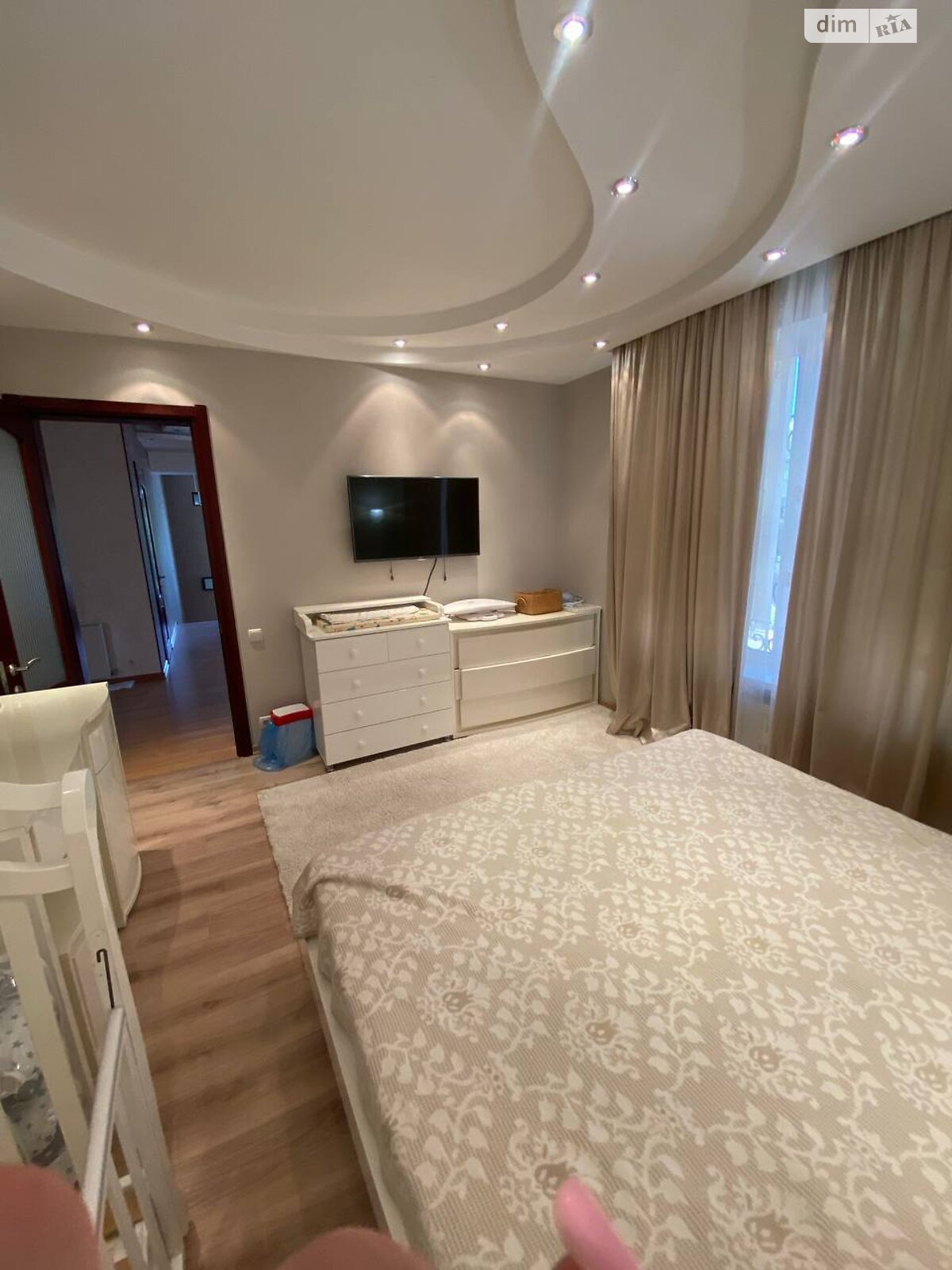 двоповерховий будинок з мансардою, 210 кв. м, кирпич. Продаж в Одесі, район Великий Фонтан фото 1 двоповерховий будинок з мансардою, 210 кв. м, кирпич. Продаж в Одесі, район Великий Фонтан фото 1
