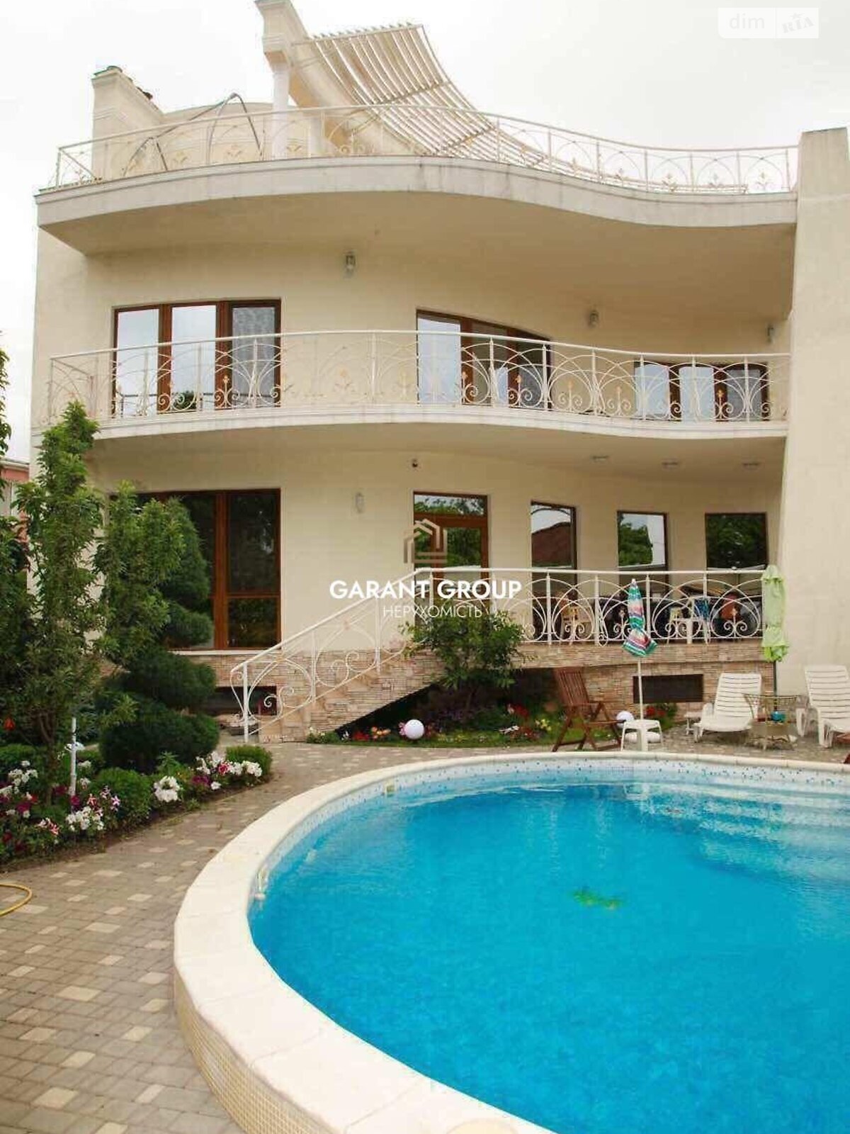 трехэтажный дом, 500 кв. м, кирпич. Продажа в Одессе район Большой Фонтан фото 1