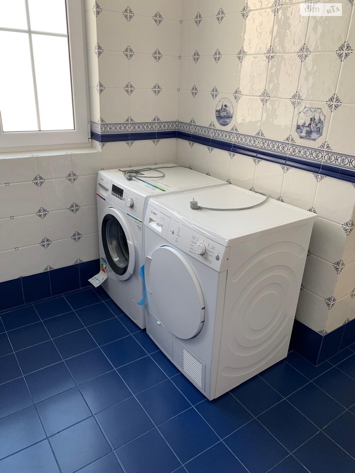 триповерховий будинок з гаражем, 230 кв. м, цегла. Продаж в Одесі, район Великий Фонтан фото 1 триповерховий будинок з гаражем, 230 кв. м, цегла. Продаж в Одесі, район Великий Фонтан фото 1