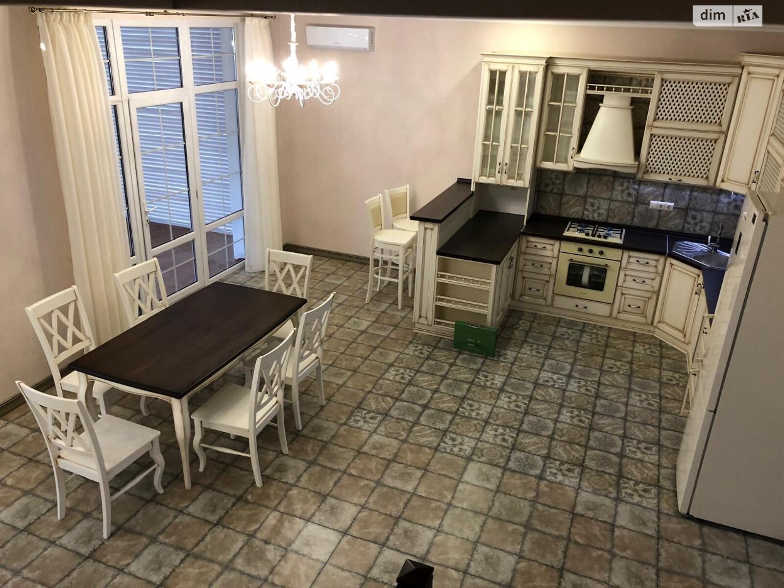 триповерховий будинок з гаражем, 230 кв. м, цегла. Продаж в Одесі, район Великий Фонтан фото 1 триповерховий будинок з гаражем, 230 кв. м, цегла. Продаж в Одесі, район Великий Фонтан фото 1