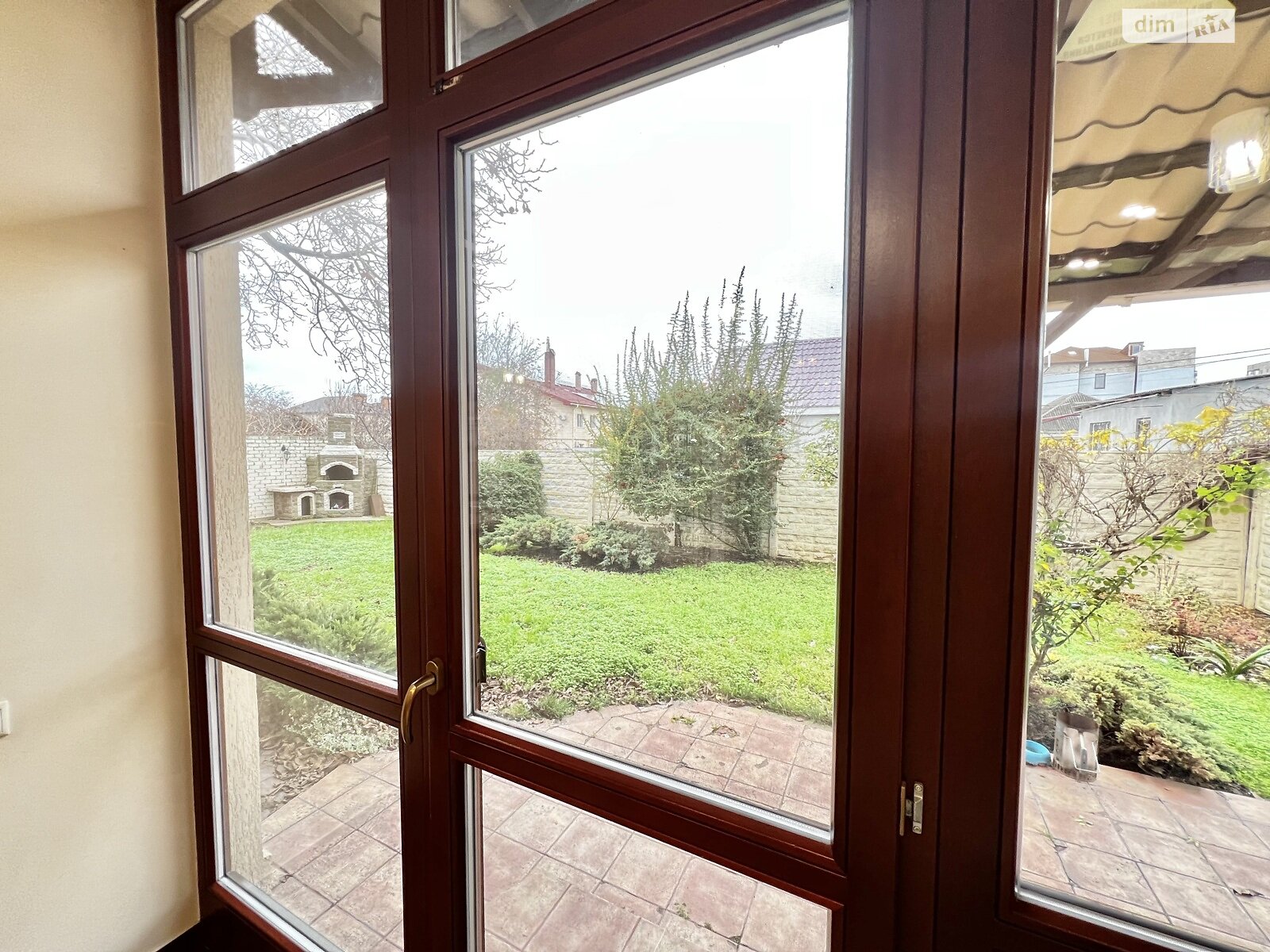 двухэтажный дом с верандой, 215.6 кв. м, ракушечник (ракушняк). Продажа в Одессе район Большой Фонтан фото 1 двухэтажный дом с верандой, 215.6 кв. м, ракушечник (ракушняк). Продажа в Одессе район Большой Фонтан фото 1