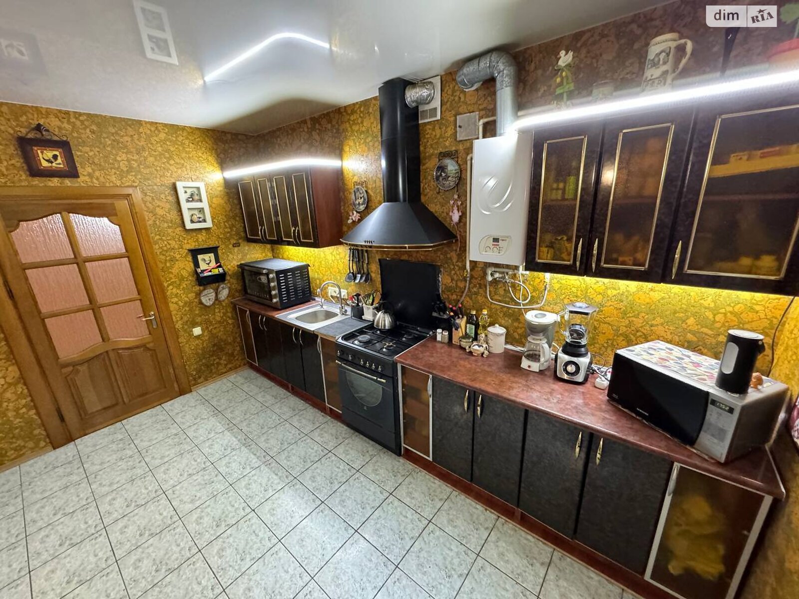 триповерховий будинок з гаражем, 439.4 кв. м, ракушняк. Продаж в Одесі, район Великий Фонтан фото 1 триповерховий будинок з гаражем, 439.4 кв. м, ракушняк. Продаж в Одесі, район Великий Фонтан фото 1