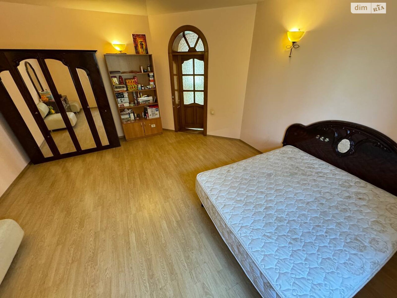триповерховий будинок з гаражем, 439.4 кв. м, ракушняк. Продаж в Одесі, район Великий Фонтан фото 1 триповерховий будинок з гаражем, 439.4 кв. м, ракушняк. Продаж в Одесі, район Великий Фонтан фото 1