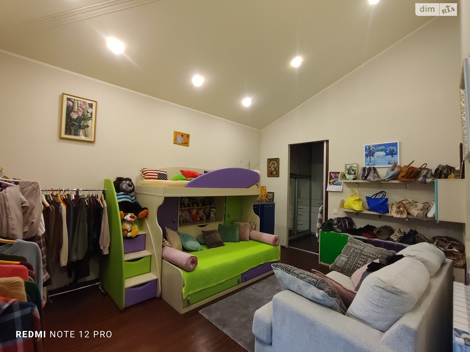 трехэтажный дом, 336.3 кв. м, ракушечник (ракушняк). Продажа в Одессе район Большой Фонтан фото 1 трехэтажный дом, 336.3 кв. м, ракушечник (ракушняк). Продажа в Одессе район Большой Фонтан фото 1