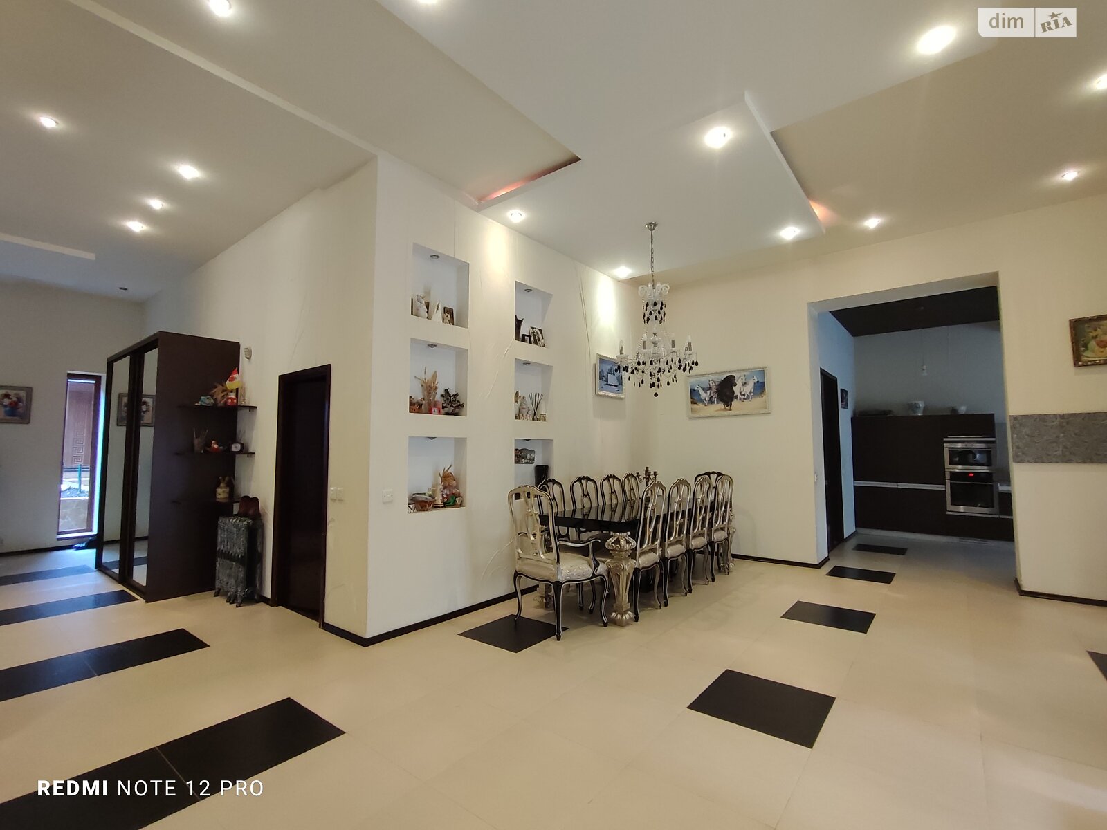 трехэтажный дом, 336.3 кв. м, ракушечник (ракушняк). Продажа в Одессе район Большой Фонтан фото 1 трехэтажный дом, 336.3 кв. м, ракушечник (ракушняк). Продажа в Одессе район Большой Фонтан фото 1