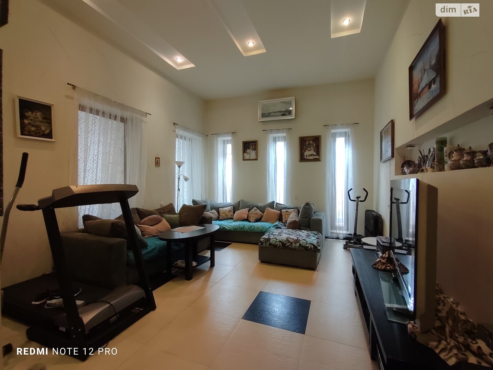 трехэтажный дом, 336.3 кв. м, ракушечник (ракушняк). Продажа в Одессе район Большой Фонтан фото 1 трехэтажный дом, 336.3 кв. м, ракушечник (ракушняк). Продажа в Одессе район Большой Фонтан фото 1
