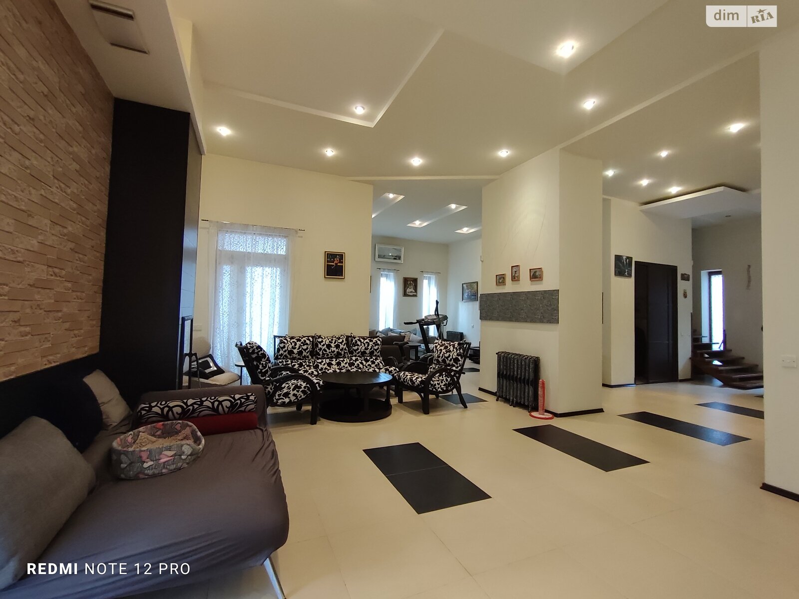 трехэтажный дом, 336.3 кв. м, ракушечник (ракушняк). Продажа в Одессе район Большой Фонтан фото 1 трехэтажный дом, 336.3 кв. м, ракушечник (ракушняк). Продажа в Одессе район Большой Фонтан фото 1