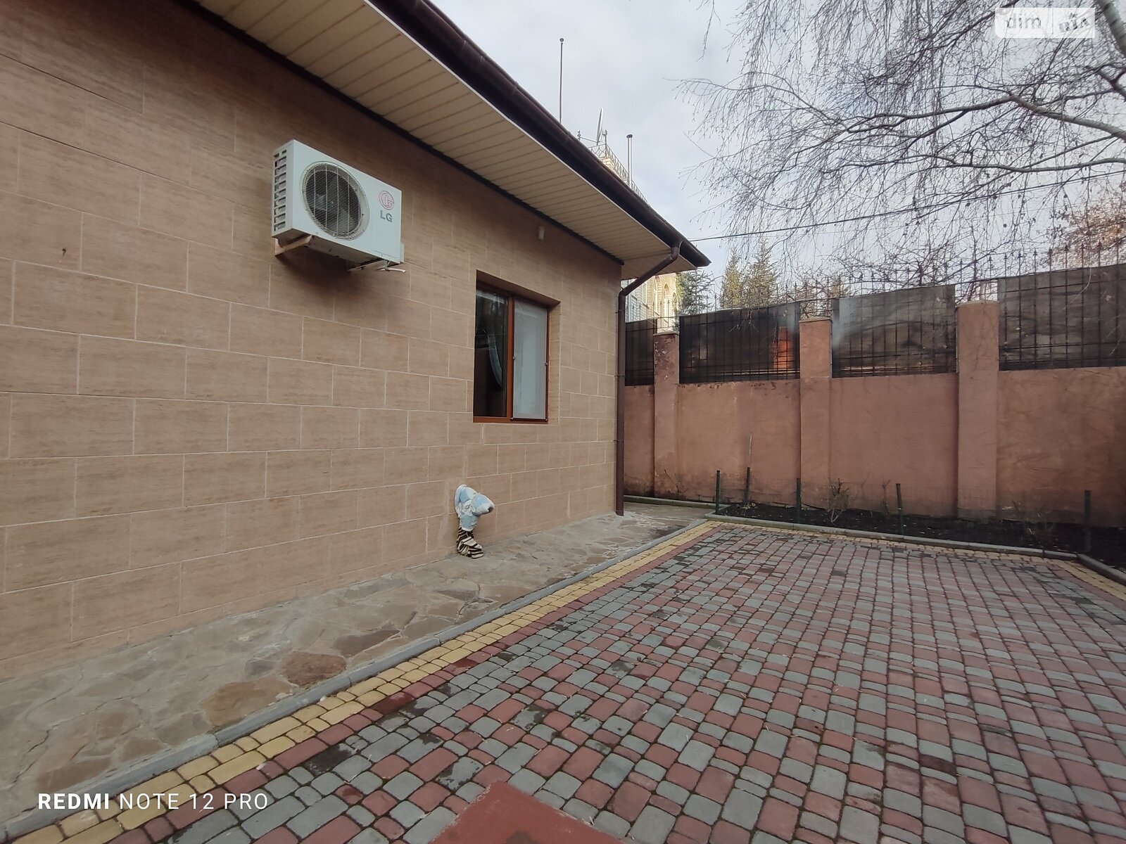 трехэтажный дом, 336.3 кв. м, ракушечник (ракушняк). Продажа в Одессе район Большой Фонтан фото 1 трехэтажный дом, 336.3 кв. м, ракушечник (ракушняк). Продажа в Одессе район Большой Фонтан фото 1
