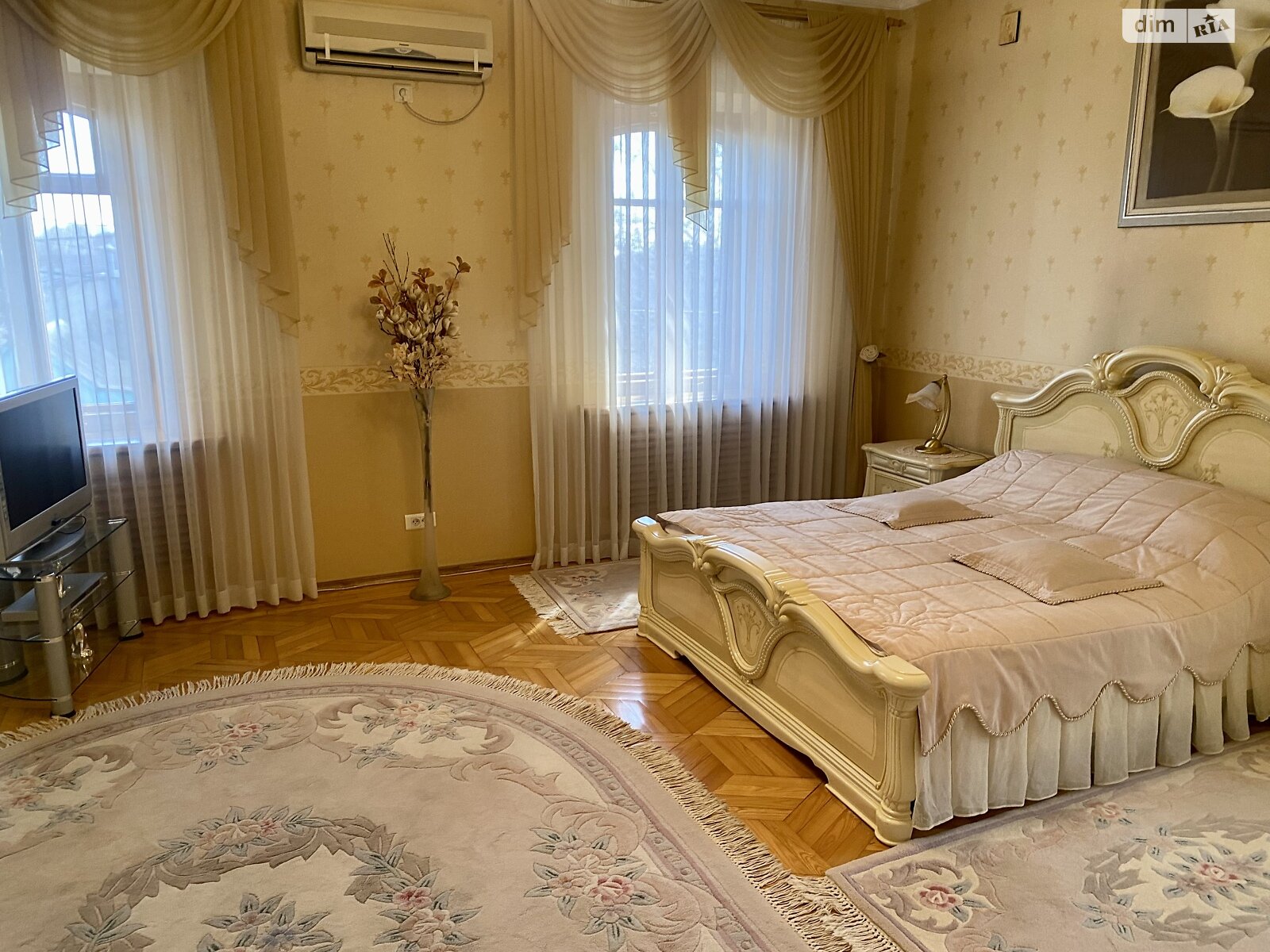 трехэтажный дом с балконом, 505 кв. м, кирпич. Продажа в Одессе район Киевский фото 1