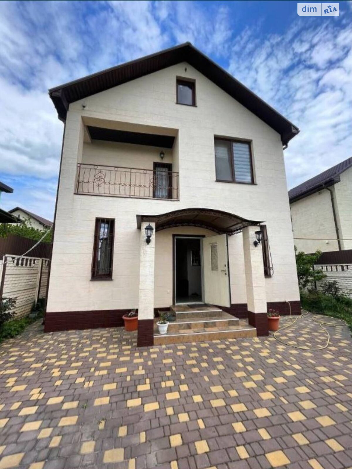 двухэтажный дом с балконом, 130 кв. м, пеноблок. Продажа в Одессе район Червоный Хутор фото 1 двухэтажный дом с балконом, 130 кв. м, пеноблок. Продажа в Одессе район Червоный Хутор фото 1