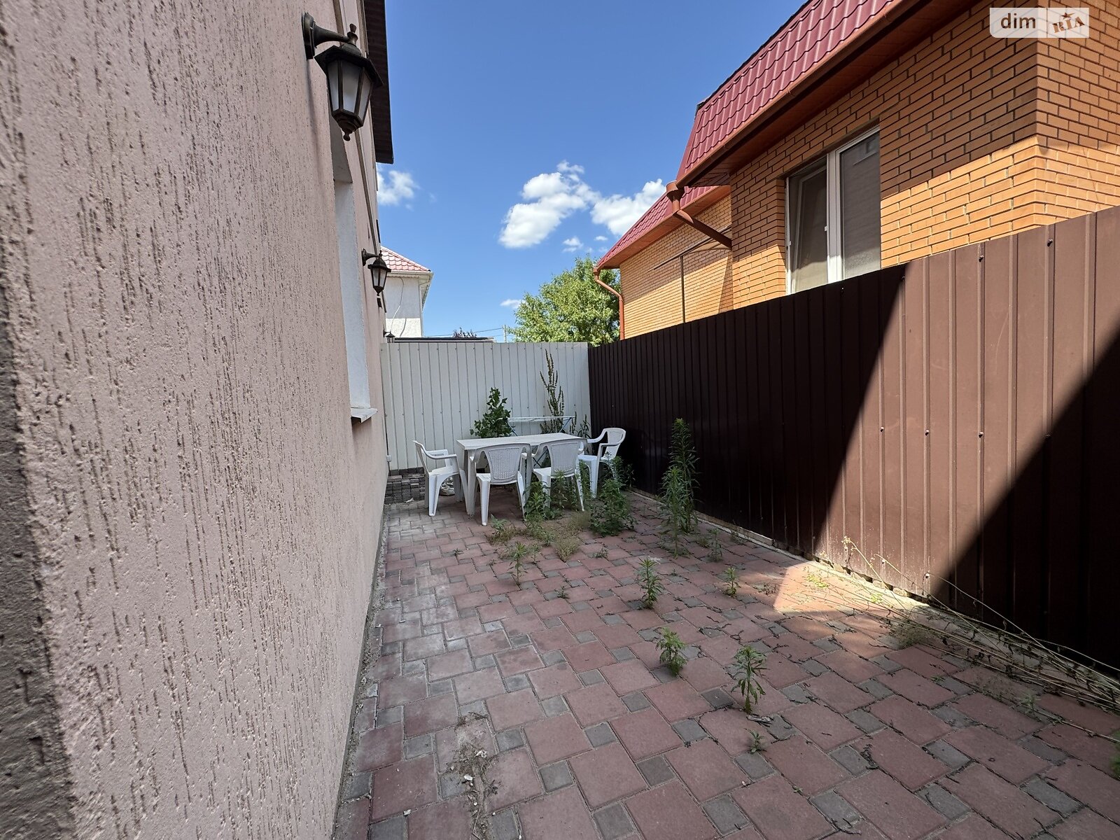трехэтажный дом с балконом, 130 кв. м, кирпич. Продажа в Одессе район Червоный Хутор фото 1 трехэтажный дом с балконом, 130 кв. м, кирпич. Продажа в Одессе район Червоный Хутор фото 1