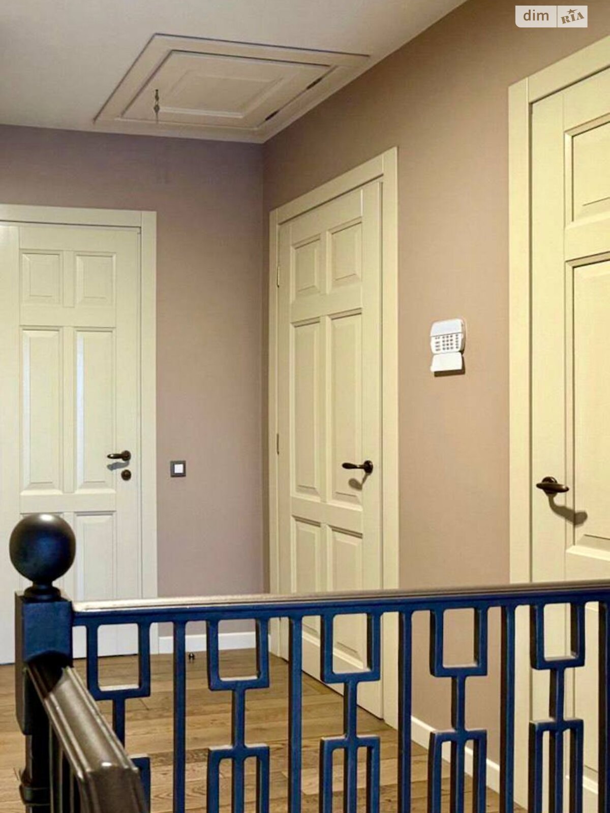 двухэтажный дом с верандой, 316 кв. м, кирпич. Продажа в Одессе район Чубаевка фото 1 двухэтажный дом с верандой, 316 кв. м, кирпич. Продажа в Одессе район Чубаевка фото 1