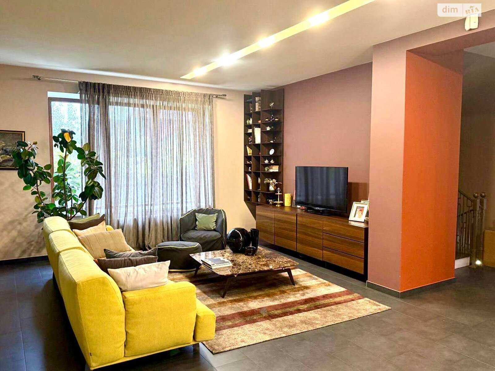 двухэтажный дом с верандой, 316 кв. м, кирпич. Продажа в Одессе район Чубаевка фото 1 двухэтажный дом с верандой, 316 кв. м, кирпич. Продажа в Одессе район Чубаевка фото 1