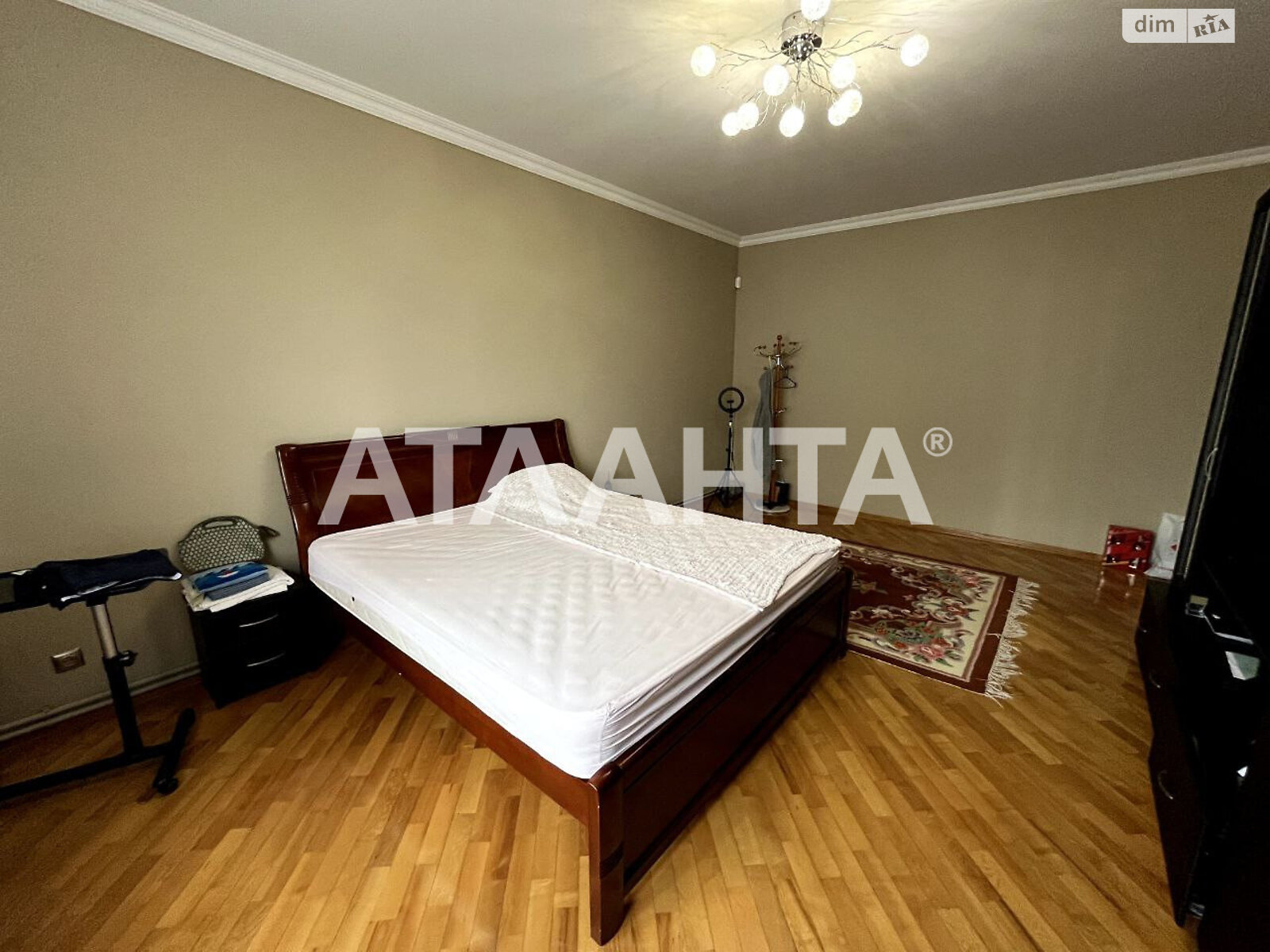 двоповерховий будинок з мансардою, 250 кв. м, газобетон. Продаж в Одесі, район Чубаївка фото 1 двоповерховий будинок з мансардою, 250 кв. м, газобетон. Продаж в Одесі, район Чубаївка фото 1