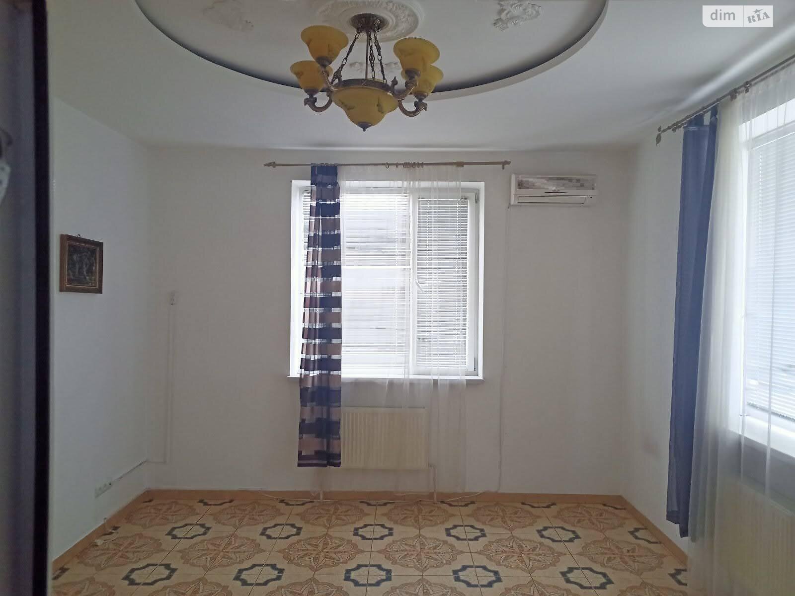 триповерховий будинок, 430 кв. м, цегла. Продаж в Одесі, район Чубаївка фото 1 триповерховий будинок, 430 кв. м, цегла. Продаж в Одесі, район Чубаївка фото 1