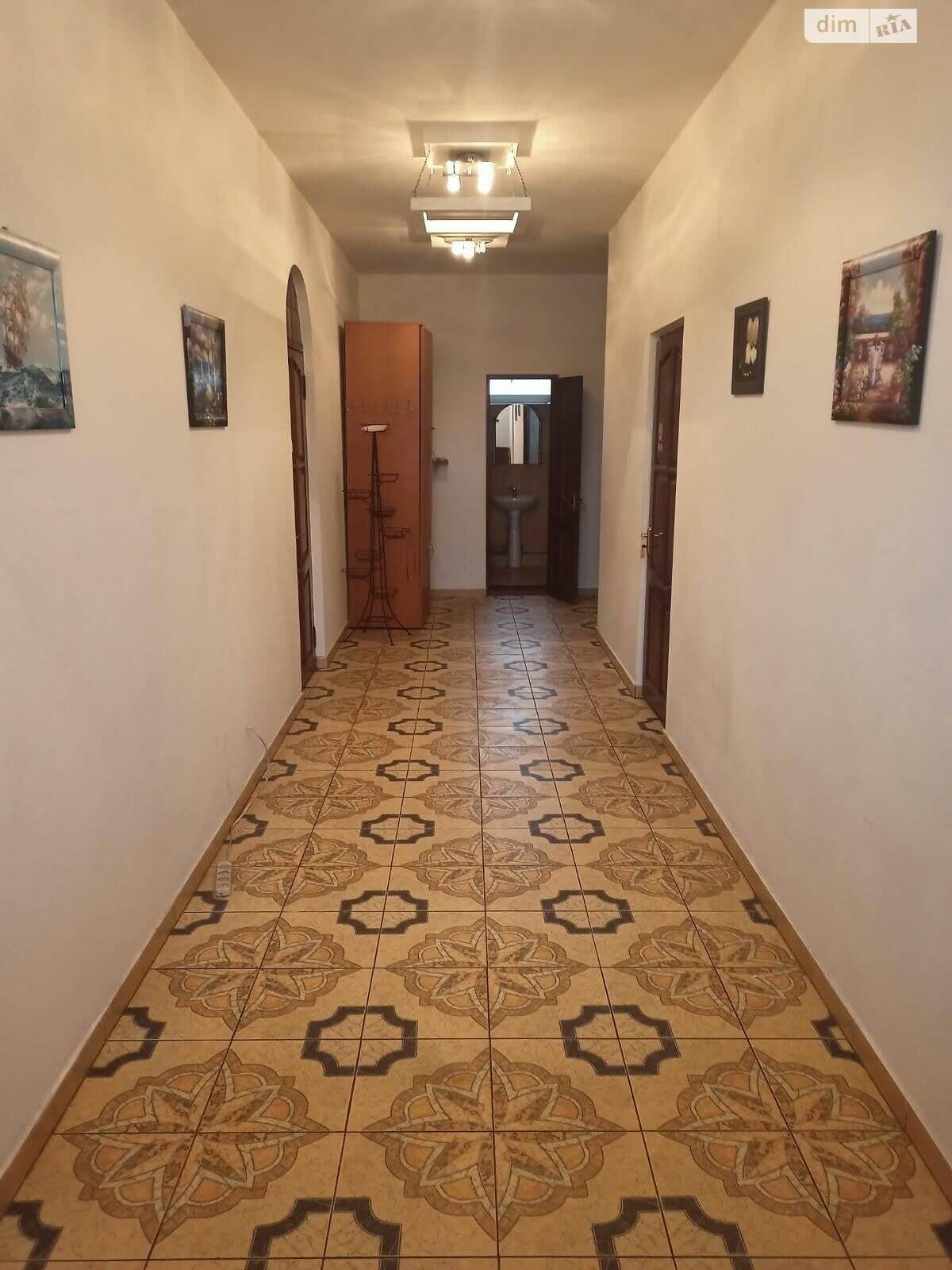 триповерховий будинок, 430 кв. м, цегла. Продаж в Одесі, район Чубаївка фото 1 триповерховий будинок, 430 кв. м, цегла. Продаж в Одесі, район Чубаївка фото 1