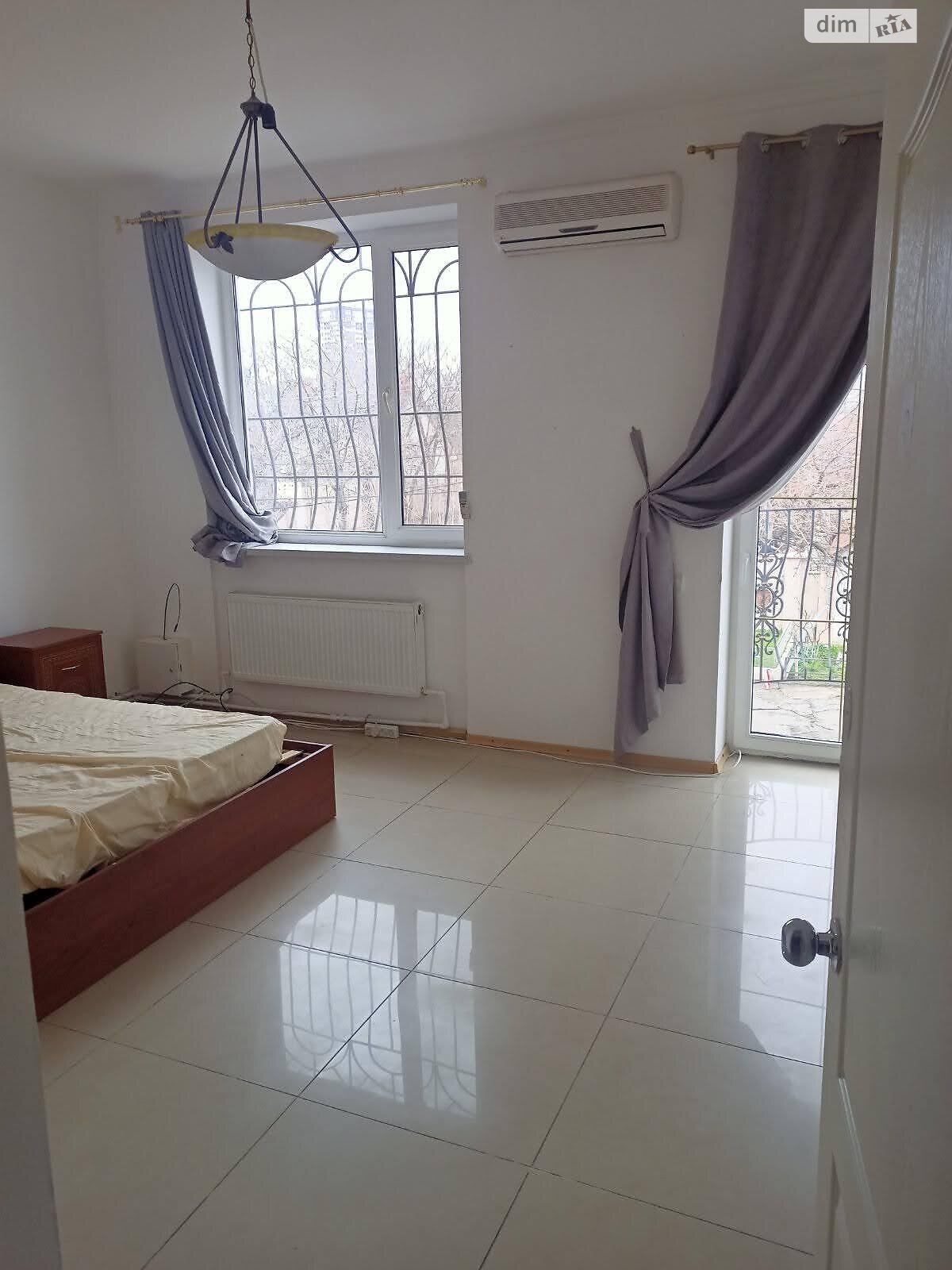 триповерховий будинок, 430 кв. м, цегла. Продаж в Одесі, район Чубаївка фото 1 триповерховий будинок, 430 кв. м, цегла. Продаж в Одесі, район Чубаївка фото 1