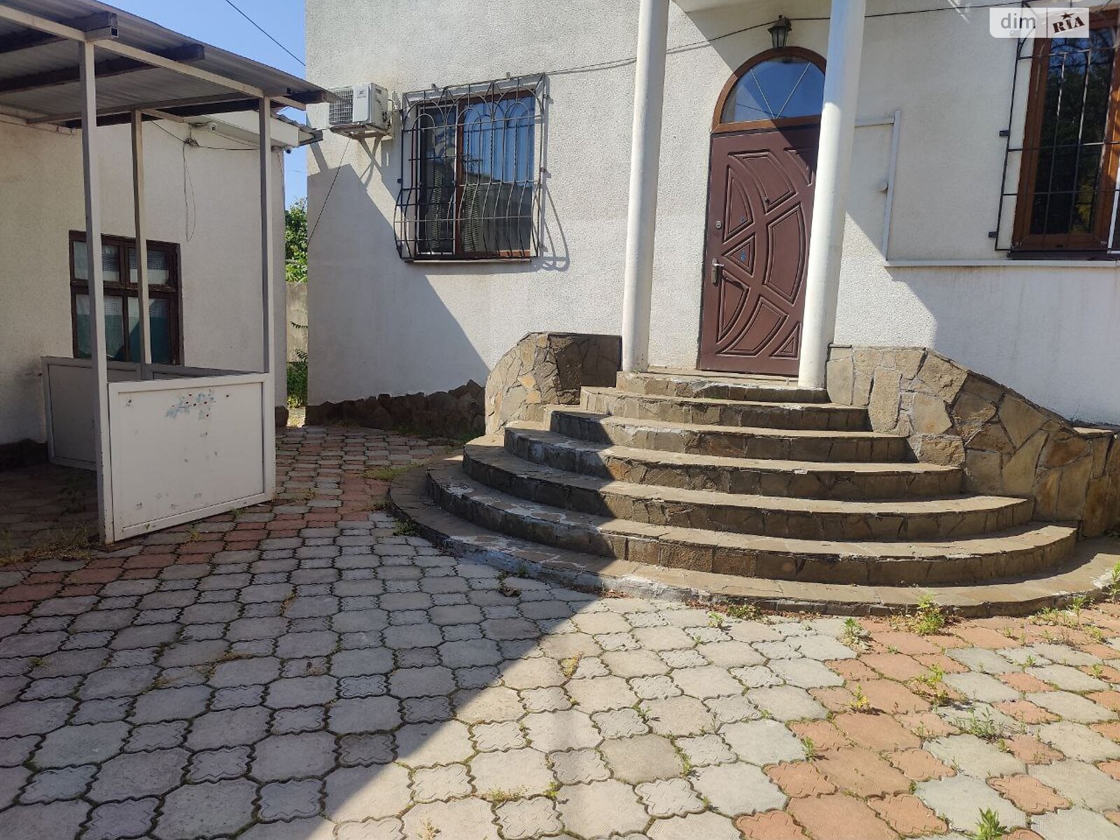 триповерховий будинок з балконом, 402.7 кв. м, цегла. Продаж в Одесі, район Чубаївка фото 1 триповерховий будинок з балконом, 402.7 кв. м, цегла. Продаж в Одесі, район Чубаївка фото 1