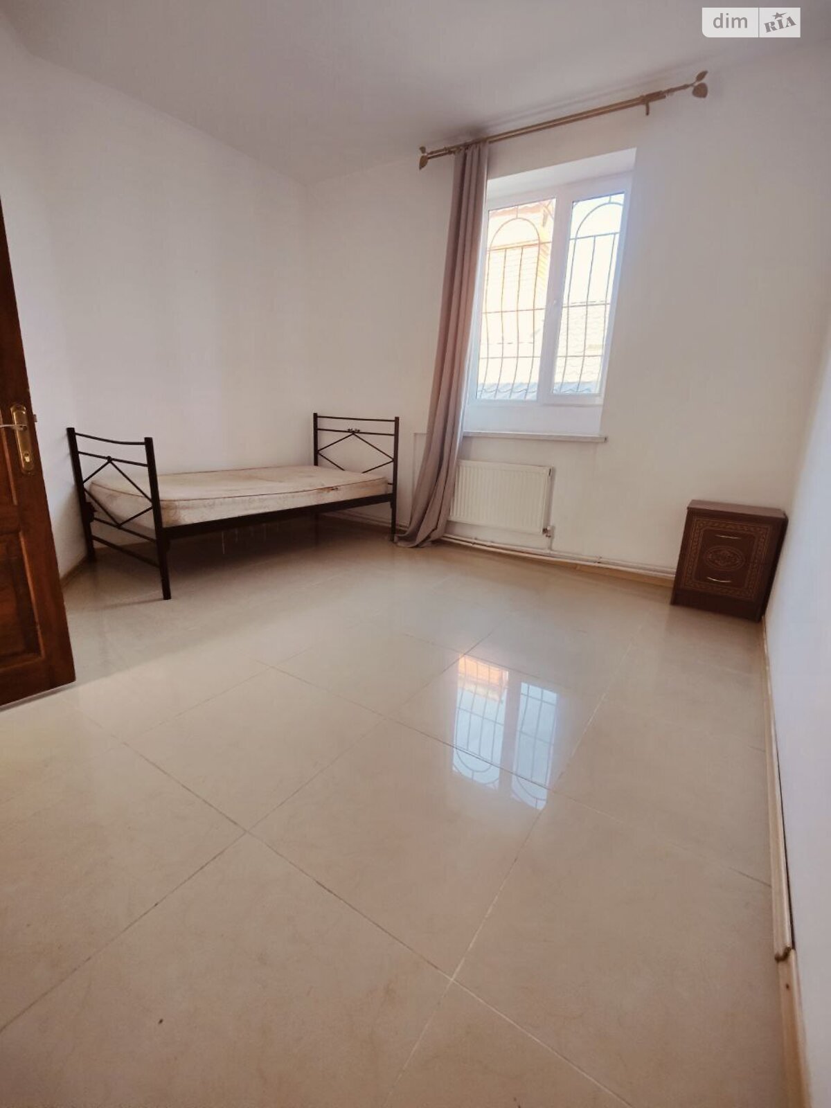 триповерховий будинок з балконом, 402.7 кв. м, цегла. Продаж в Одесі, район Чубаївка фото 1 триповерховий будинок з балконом, 402.7 кв. м, цегла. Продаж в Одесі, район Чубаївка фото 1