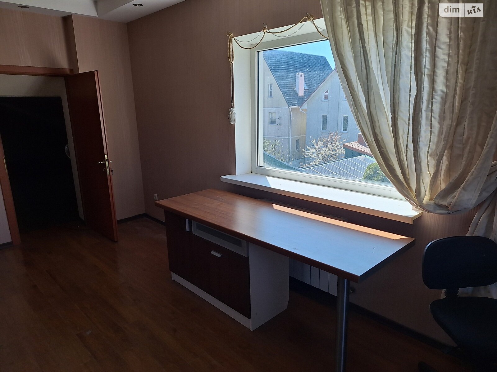 трехэтажный дом с верандой, 298 кв. м, кирпич. Продажа в Одессе район Чубаевка фото 1 трехэтажный дом с верандой, 298 кв. м, кирпич. Продажа в Одессе район Чубаевка фото 1