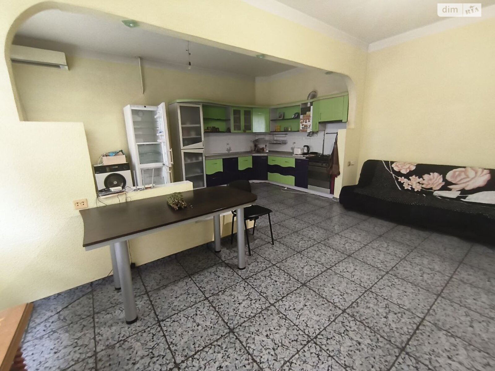 двухэтажный дом с верандой, 380 кв. м, ракушечник (ракушняк). Продажа в Одессе район Чубаевка фото 1