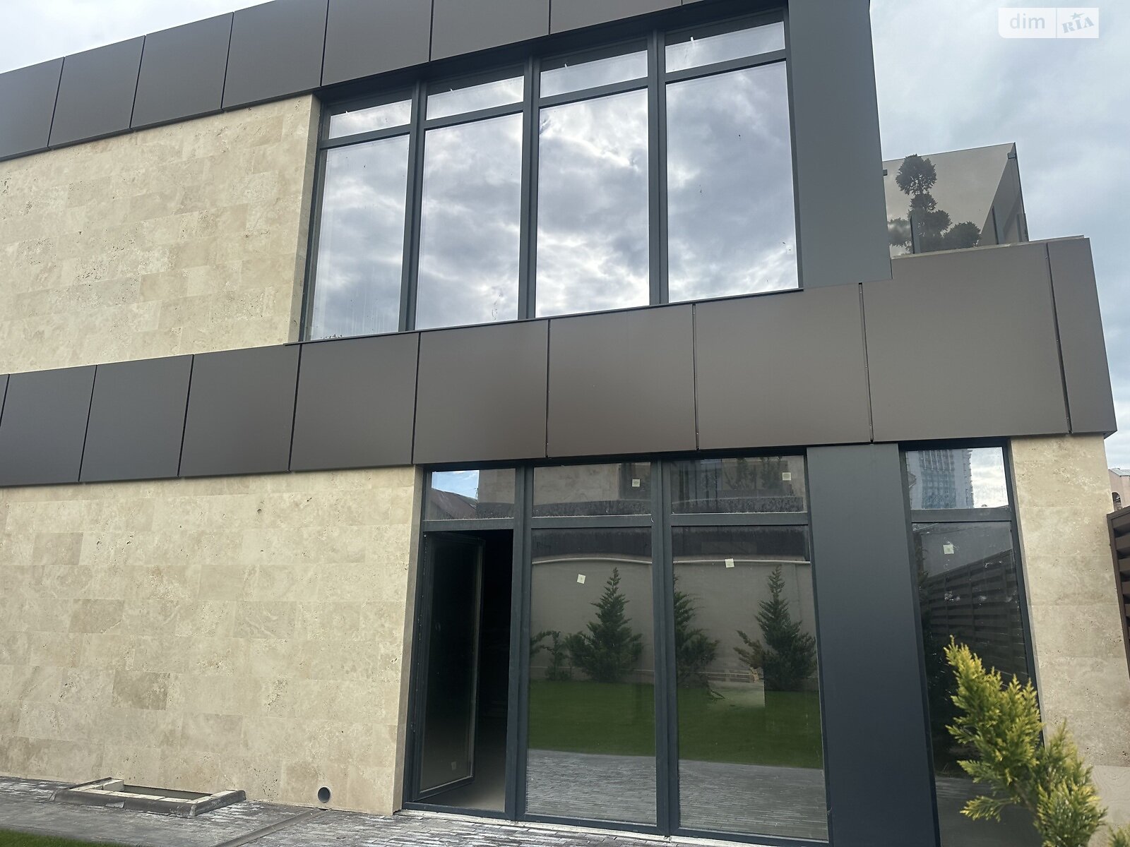 двухэтажный дом с верандой, 250 кв. м, кирпич. Продажа в Одессе район Чубаевка фото 1