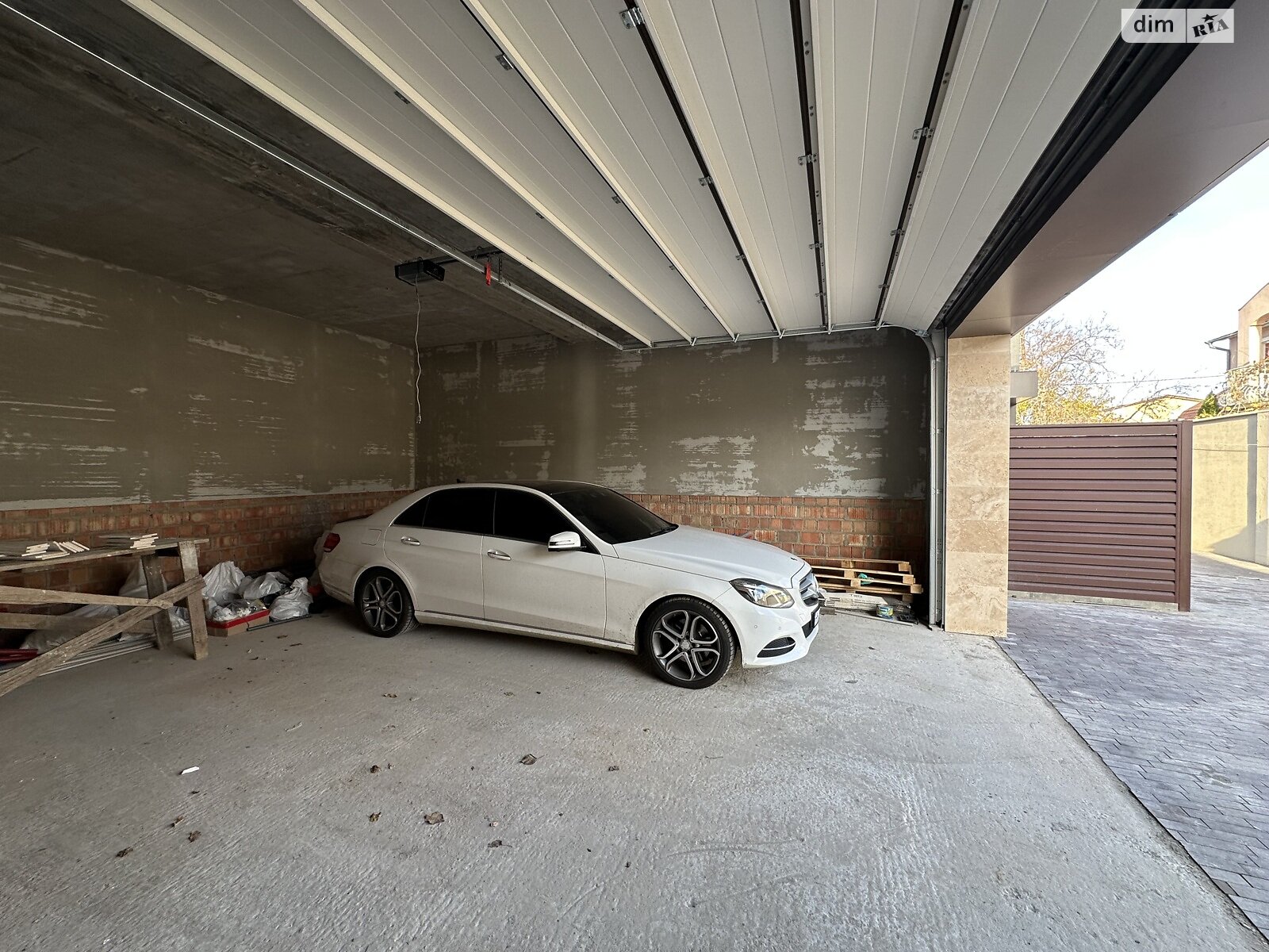 двухэтажный дом с балконом, 265 кв. м, кирпич. Продажа в Одессе район Чубаевка фото 1 двухэтажный дом с балконом, 265 кв. м, кирпич. Продажа в Одессе район Чубаевка фото 1