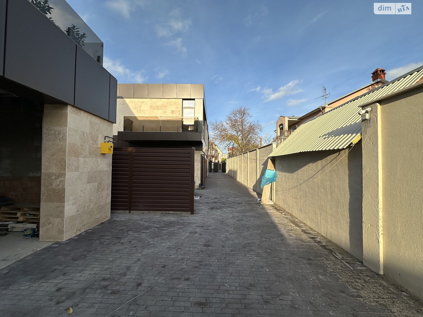 двухэтажный дом с балконом, 265 кв. м, кирпич. Продажа в Одессе район Чубаевка фото 1 двухэтажный дом с балконом, 265 кв. м, кирпич. Продажа в Одессе район Чубаевка фото 1