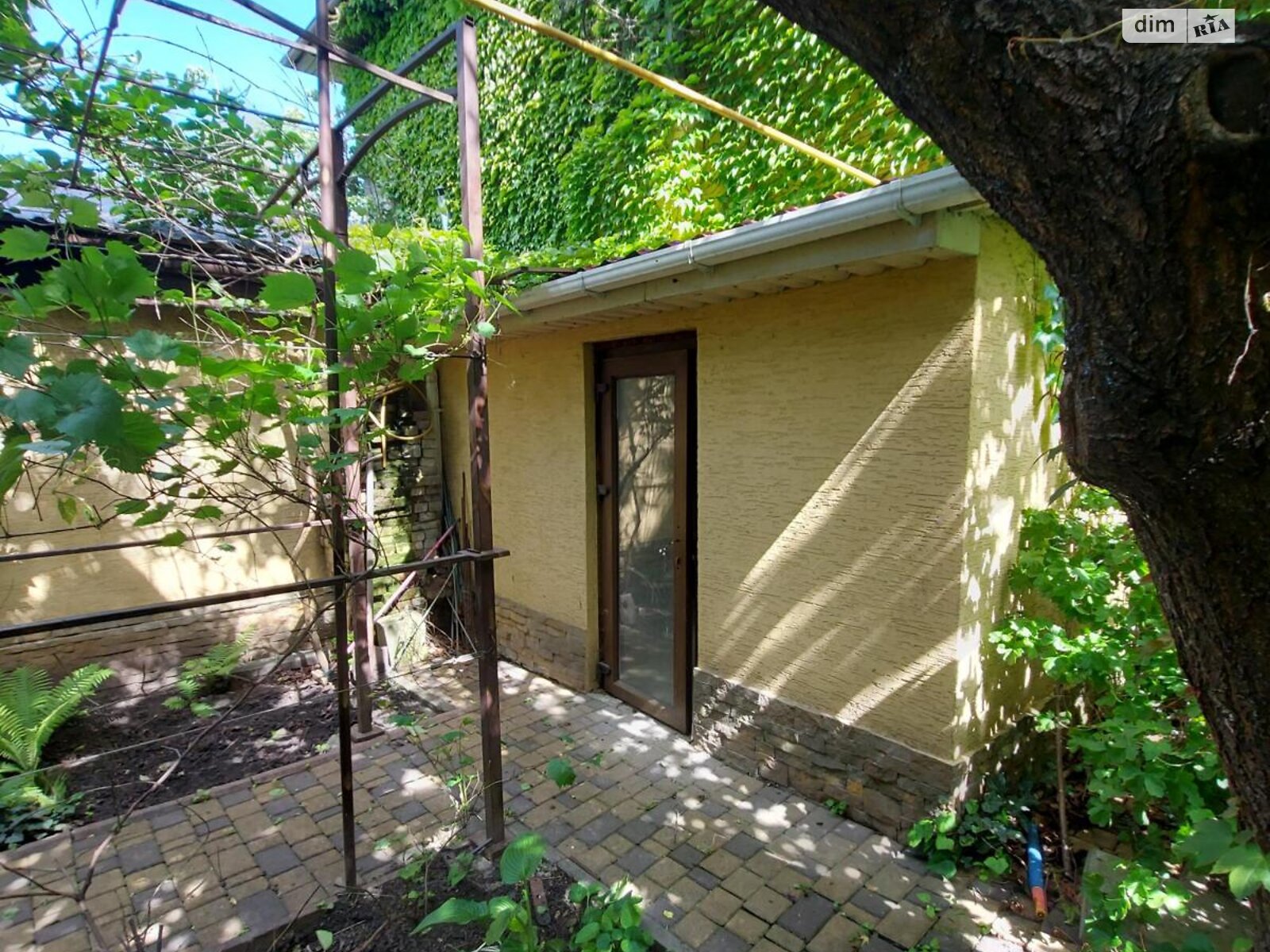 трехэтажный дом с мансардой, 248 кв. м, ракушечник (ракушняк). Продажа в Одессе район Чубаевка фото 1 трехэтажный дом с мансардой, 248 кв. м, ракушечник (ракушняк). Продажа в Одессе район Чубаевка фото 1