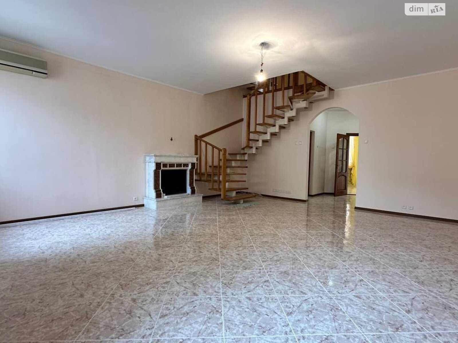 двухэтажный дом, 309 кв. м, кирпич. Продажа в Одессе район Приморский фото 1