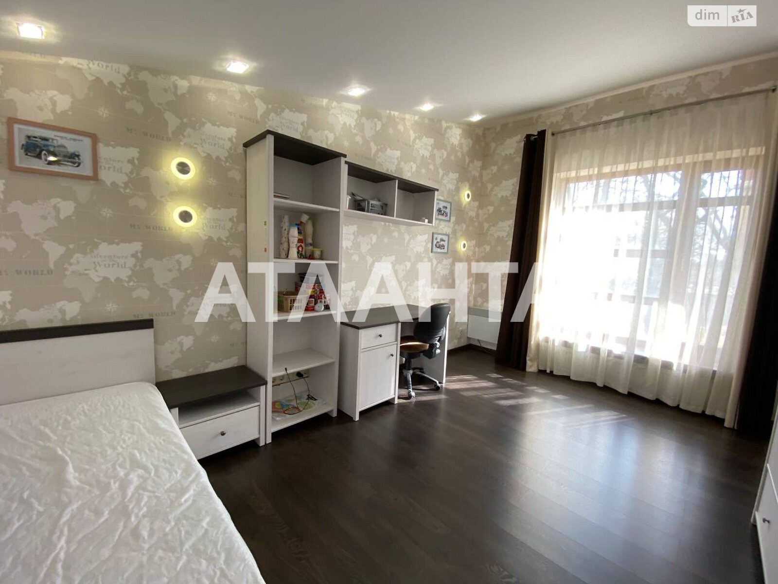 триповерховий будинок з гаражем, 275 кв. м, газобетон. Продаж в Одесі, район Дача Ковалевського фото 1 триповерховий будинок з гаражем, 275 кв. м, газобетон. Продаж в Одесі, район Дача Ковалевського фото 1