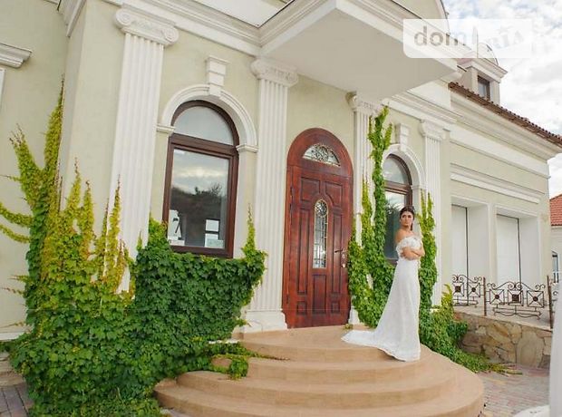 трехэтажный дом с террасой, 512 кв. м, кирпич. Продажа в Фонтанке (Одесская обл.) фото 1 трехэтажный дом с террасой, 512 кв. м, кирпич. Продажа в Фонтанке (Одесская обл.) фото 1