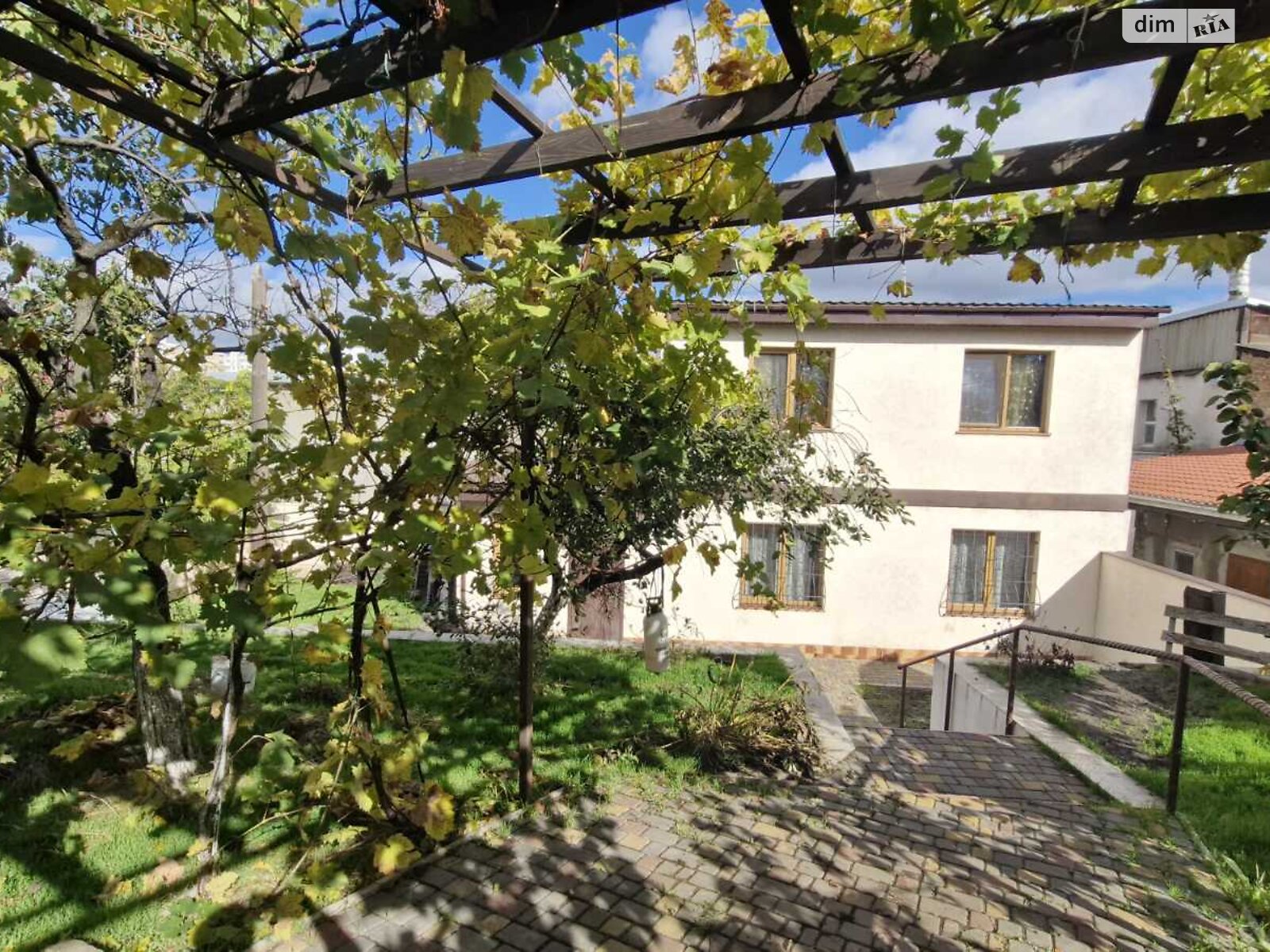 двоповерховий будинок з меблями, 74.5 кв. м, цегла. Продаж в Одесі, район Хаджибейський фото 1