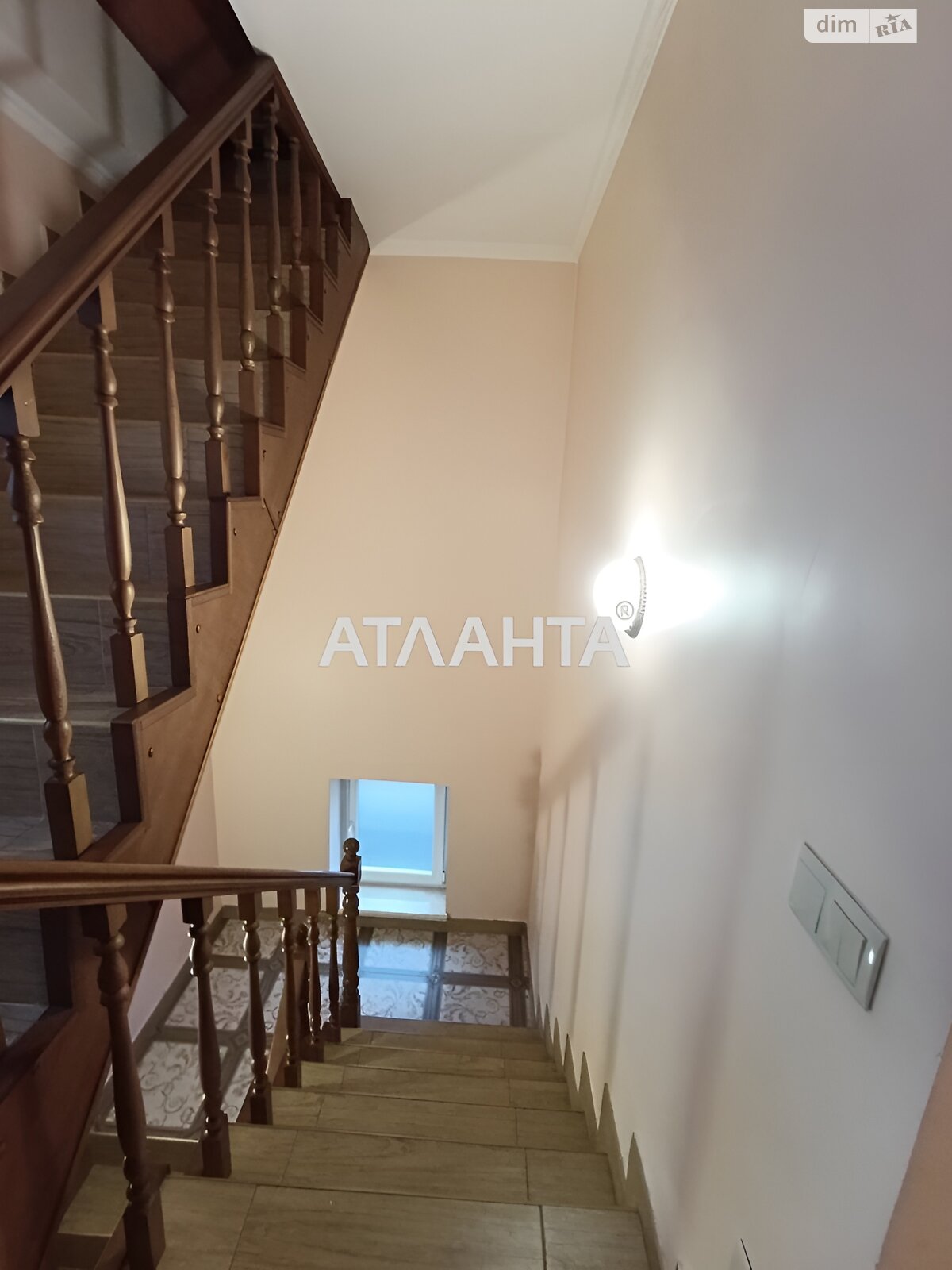 триповерховий будинок бесідка, 222.5 кв. м, ракушечник (ракушняк). Продаж в Одесі, район Пересипський фото 2 триповерховий будинок бесідка, 222.5 кв. м, ракушечник (ракушняк). Продаж в Одесі, район Пересипський фото 2