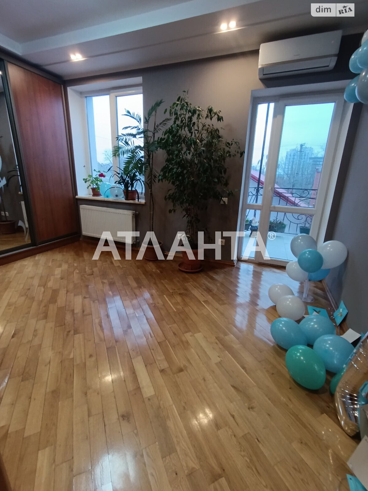 триповерховий будинок бесідка, 222.5 кв. м, ракушечник (ракушняк). Продаж в Одесі, район Пересипський фото 2 триповерховий будинок бесідка, 222.5 кв. м, ракушечник (ракушняк). Продаж в Одесі, район Пересипський фото 2