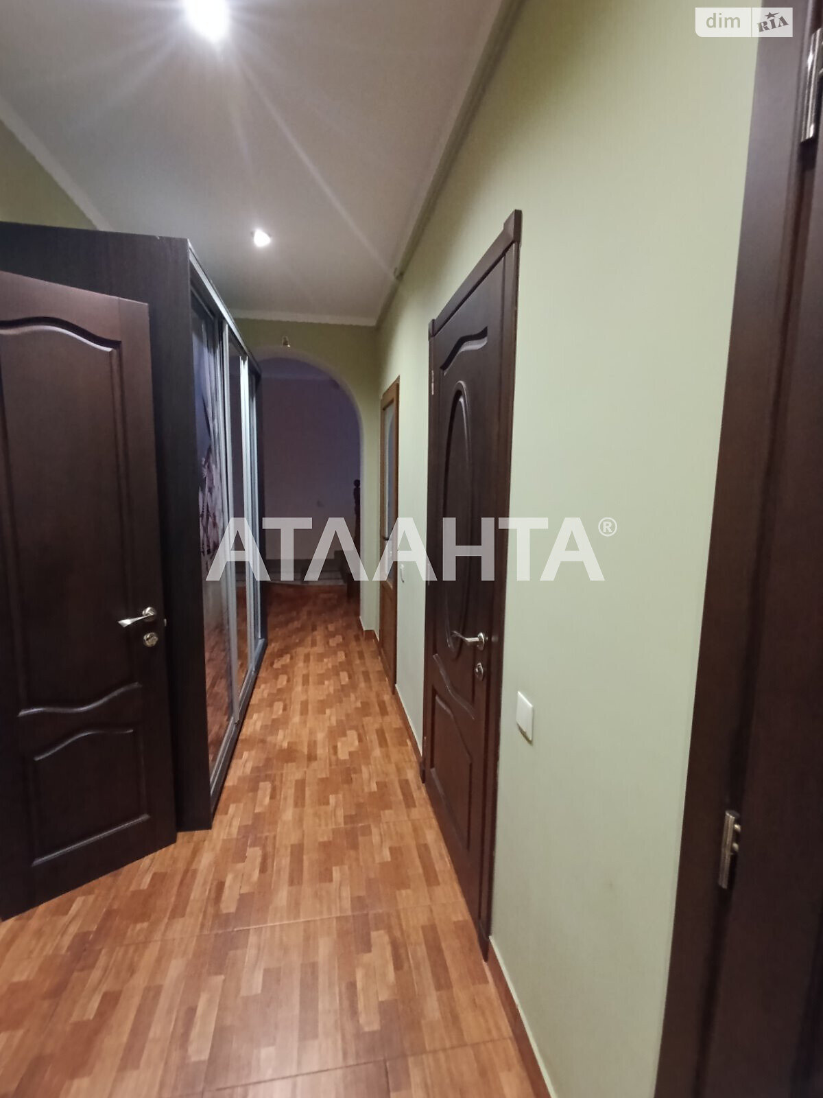 триповерховий будинок бесідка, 222.5 кв. м, ракушечник (ракушняк). Продаж в Одесі, район Пересипський фото 2 триповерховий будинок бесідка, 222.5 кв. м, ракушечник (ракушняк). Продаж в Одесі, район Пересипський фото 2