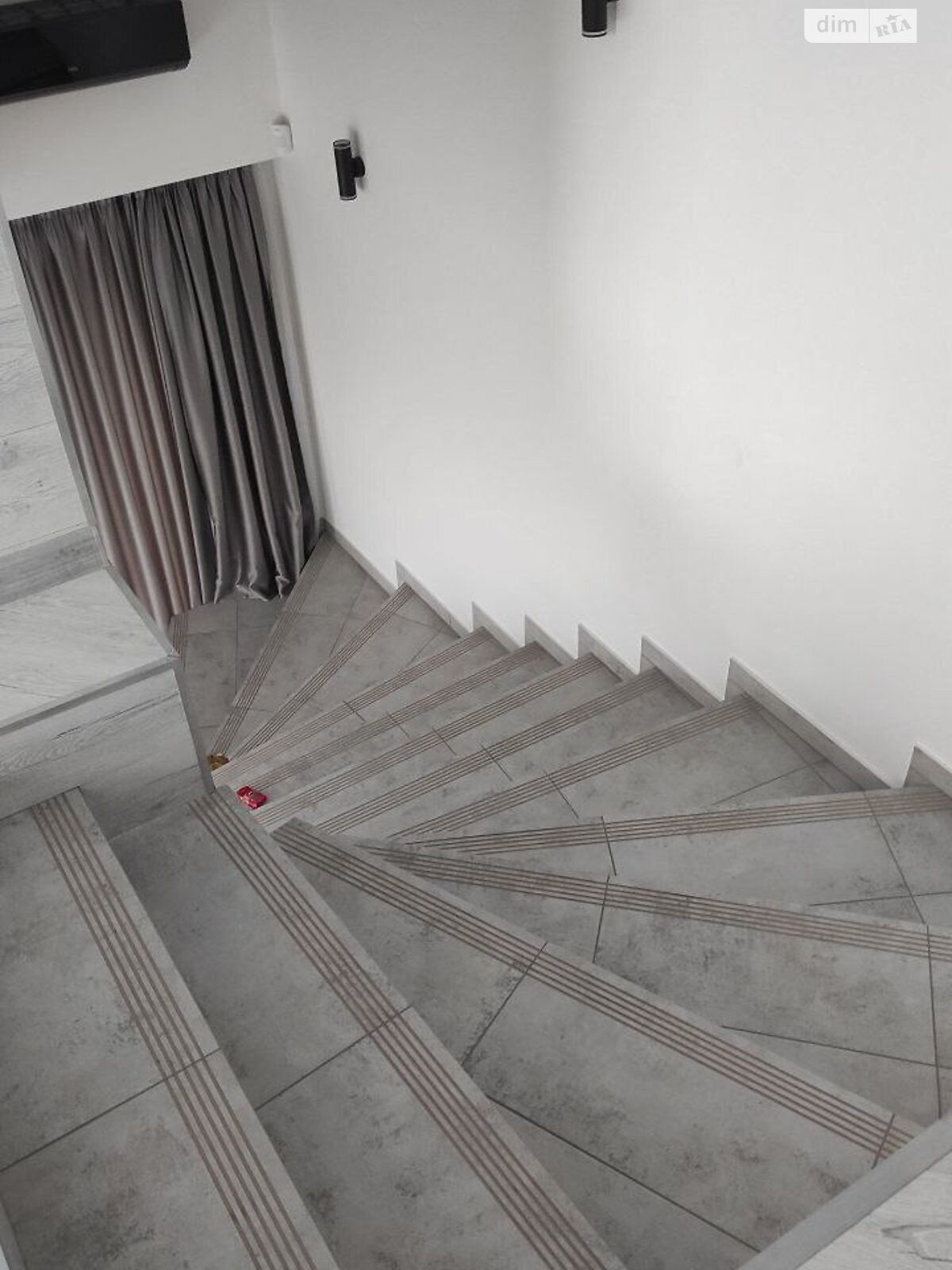 двухэтажный дом с верандой, 270 кв. м, кирпич. Продажа в Одессе район Жевахова Гора фото 1