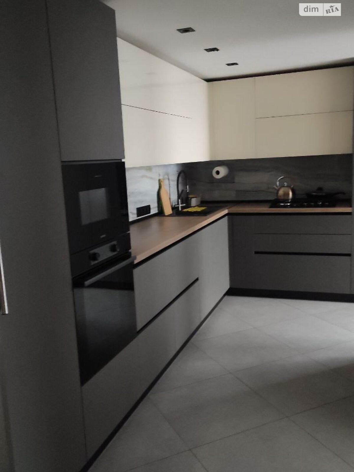 двухэтажный дом с верандой, 270 кв. м, кирпич. Продажа в Одессе район Жевахова Гора фото 1