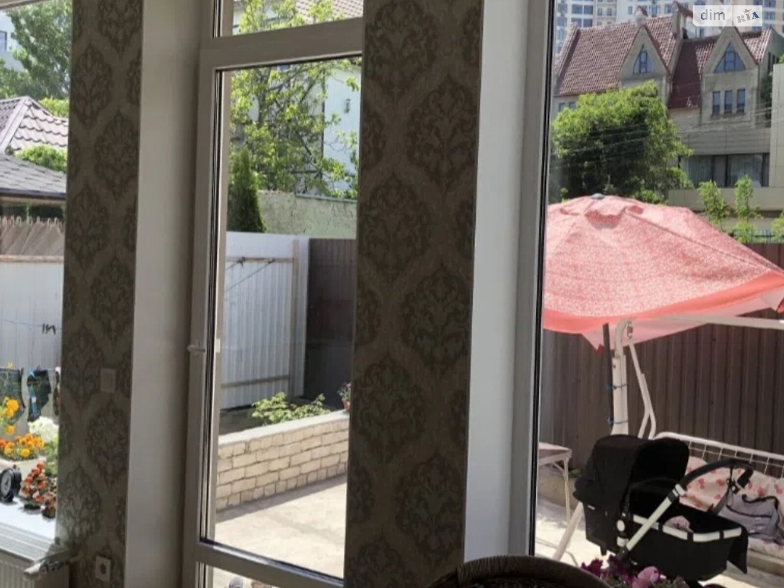 двоповерховий будинок з гаражем, 205 кв. м, цегла. Продаж у Одесі фото 1 двоповерховий будинок з гаражем, 205 кв. м, цегла. Продаж у Одесі фото 1