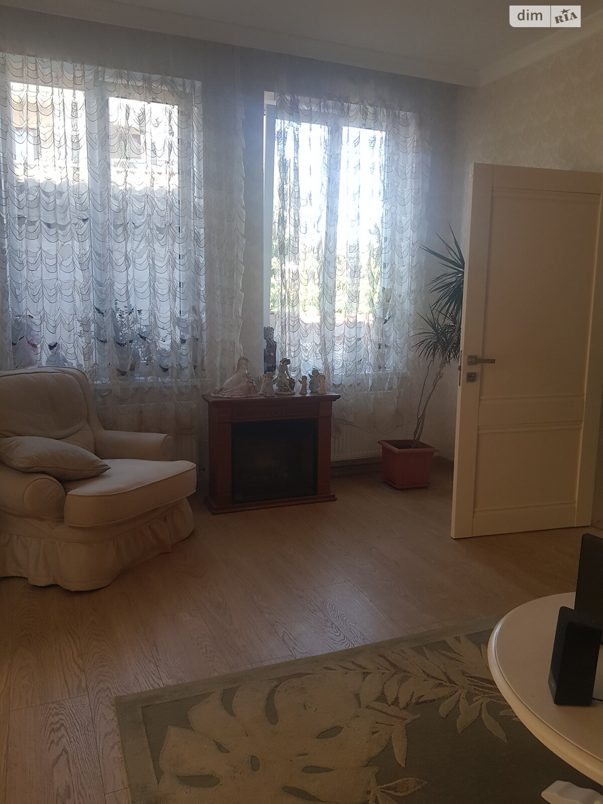 двоповерховий будинок з гаражем, 205 кв. м, цегла. Продаж у Одесі фото 1 двоповерховий будинок з гаражем, 205 кв. м, цегла. Продаж у Одесі фото 1