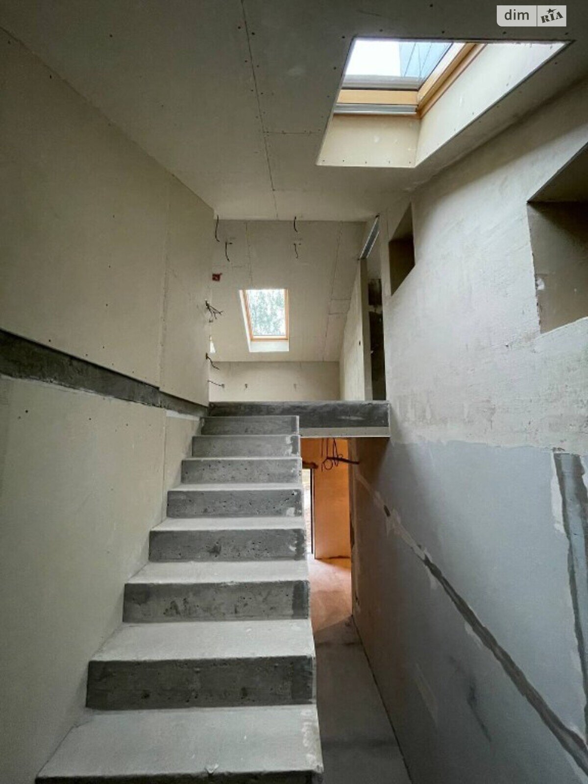 двухэтажный дом, 232 кв. м, ракушечник (ракушняк). Продажа в Одессе район Киевский фото 1