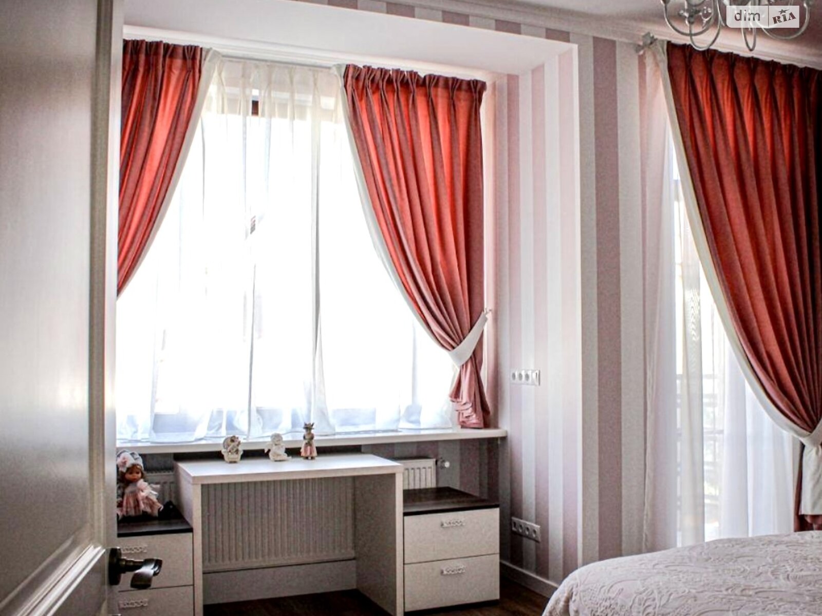 трехэтажный дом, 180 кв. м, кирпич. Продажа в Одессе район Киевский фото 1 трехэтажный дом, 180 кв. м, кирпич. Продажа в Одессе район Киевский фото 1