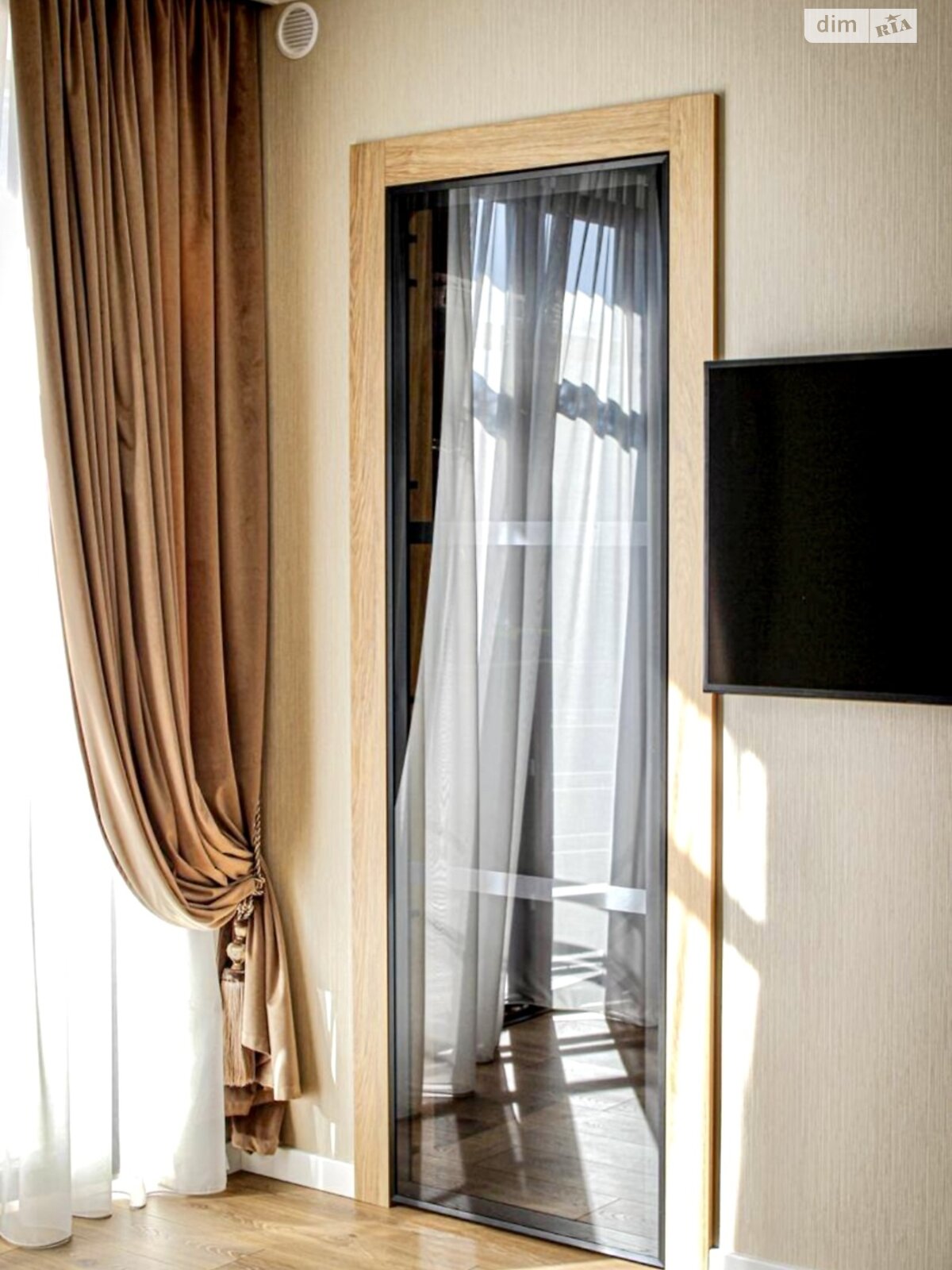 трехэтажный дом, 180 кв. м, кирпич. Продажа в Одессе район Киевский фото 1 трехэтажный дом, 180 кв. м, кирпич. Продажа в Одессе район Киевский фото 1