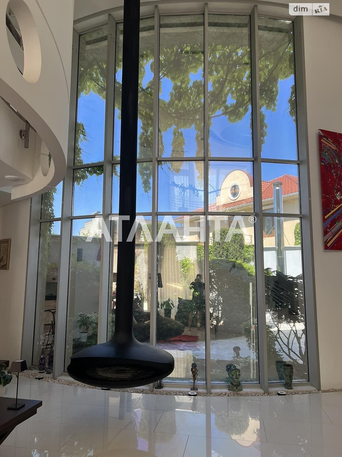 трехэтажный дом с гаражом, 620 кв. м, ракушечник (ракушняк). Продажа в Одессе район Киевский фото 1 трехэтажный дом с гаражом, 620 кв. м, ракушечник (ракушняк). Продажа в Одессе район Киевский фото 1