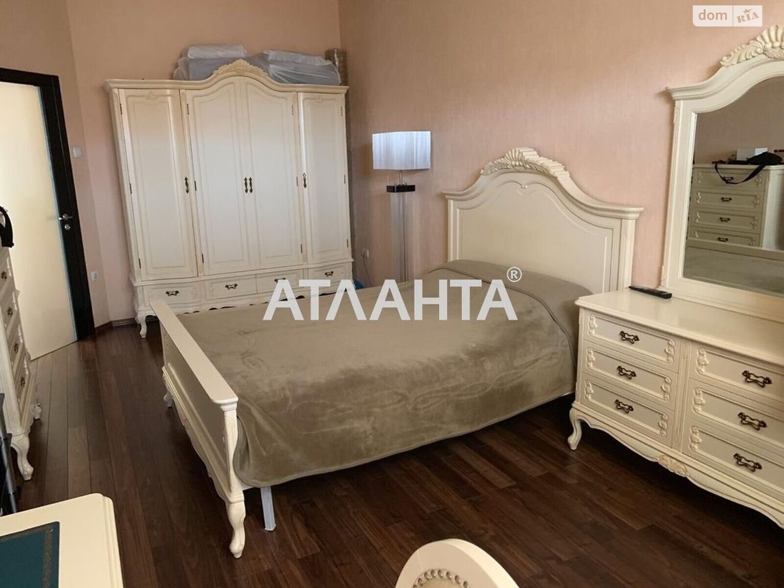 трехэтажный дом, 333 кв. м, кирпич. Продажа в Одессе район Киевский фото 1