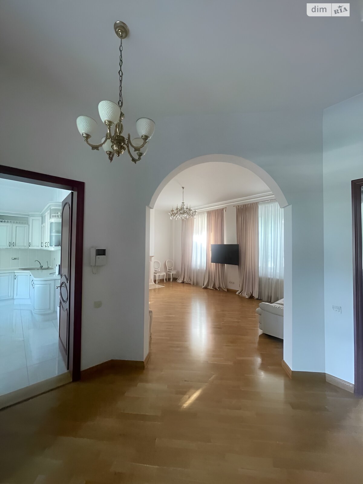 двоповерховий будинок з ремонтом, 250 кв. м, цегла. Продаж в Одесі, район Київський фото 1 двоповерховий будинок з ремонтом, 250 кв. м, цегла. Продаж в Одесі, район Київський фото 1