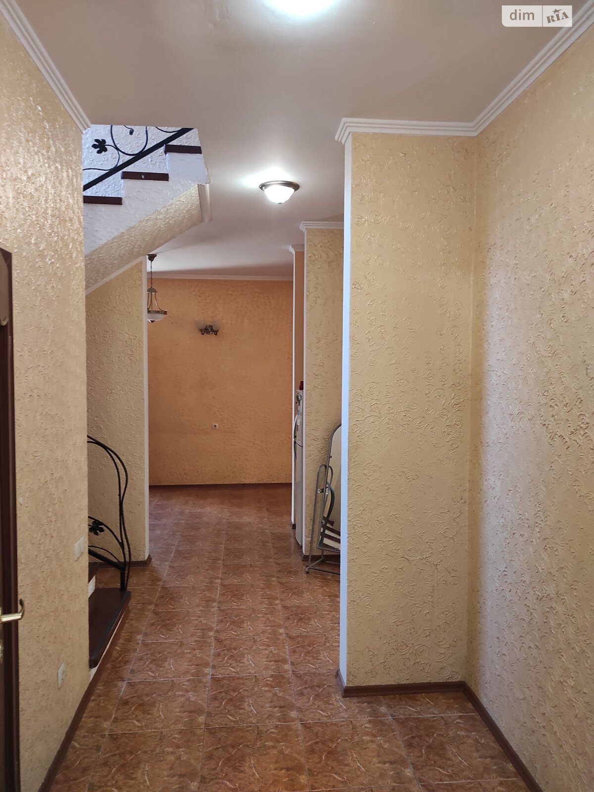 трехэтажный дом, 265.7 кв. м, монолит. Продажа в Одессе район Киевский фото 1