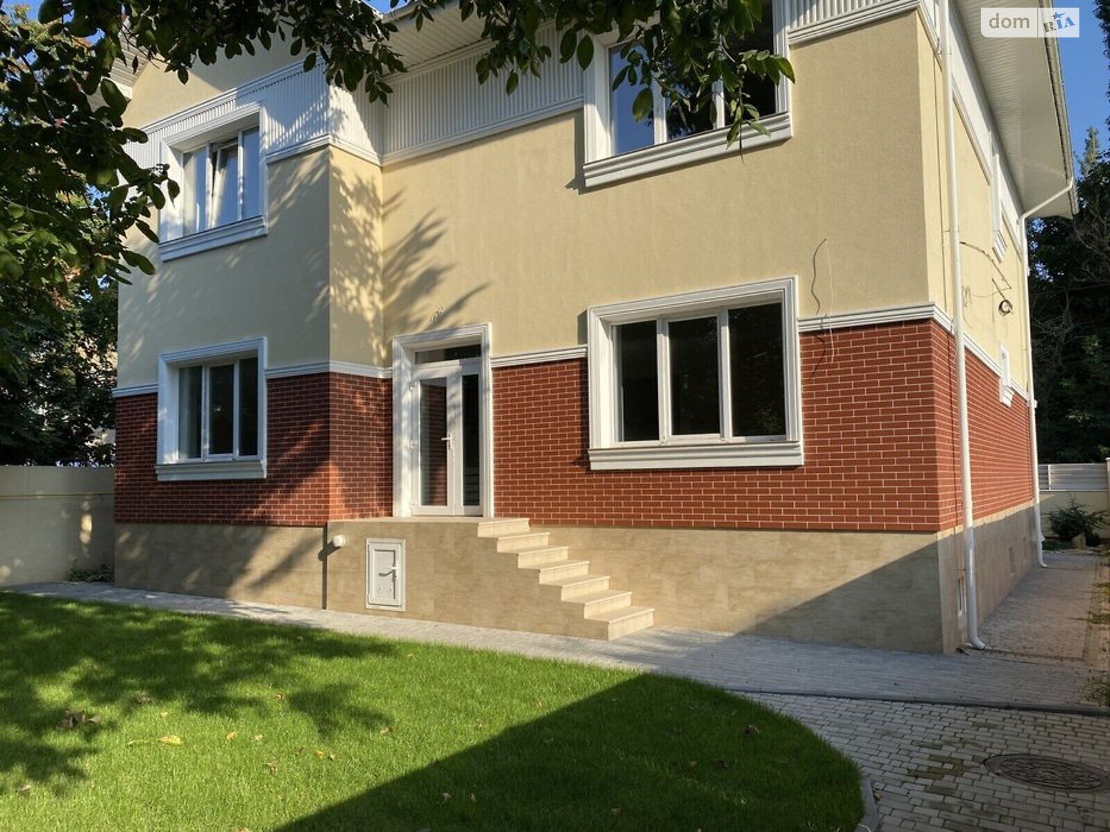 двоповерховий будинок з опаленням, 290.6 кв. м, газобетон. Продаж у Лиманці фото 1 двоповерховий будинок з опаленням, 290.6 кв. м, газобетон. Продаж у Лиманці фото 1